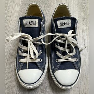 Converse Classic Chuck Taylor All Star Low Top Sneakers. Size 3. Color Blue.